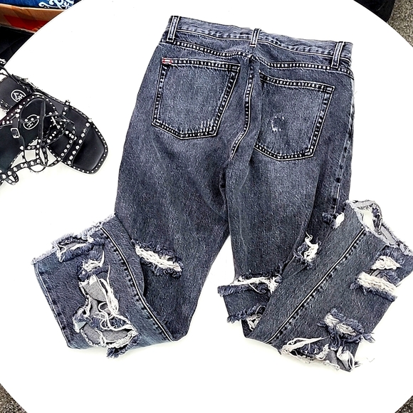 Alice + Olivia Genevive Extreme Distressed Girlfriend Jeans in Past Midnight - Picture 9 of 11